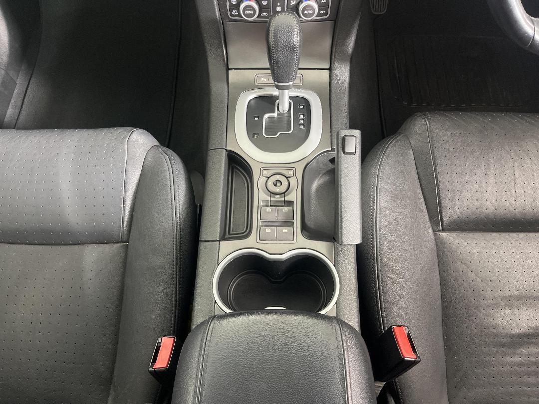 Photo '23' of Holden Commodore Photo '23' of Holden Commodore