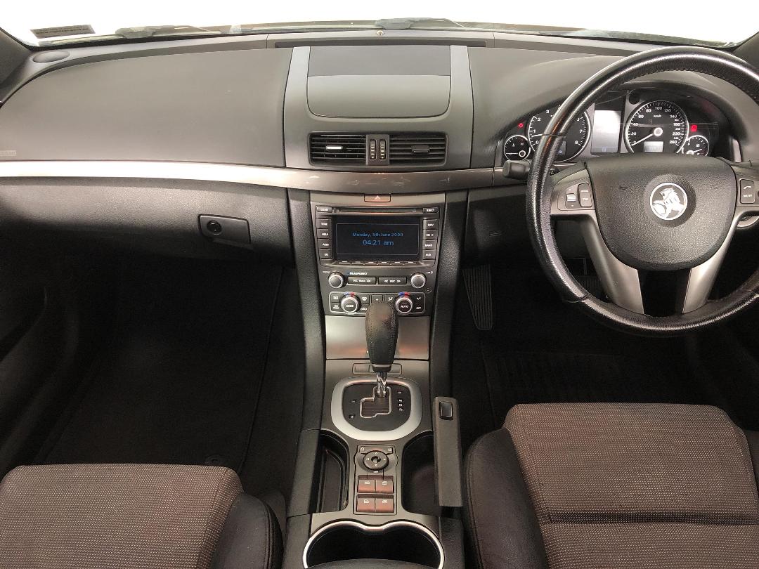 Photo '17' of Holden Commodore