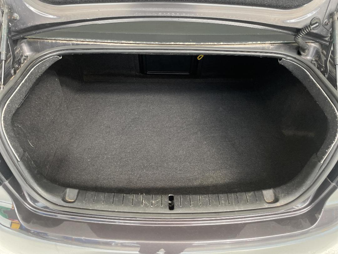 Photo '14' of Holden Commodore Photo '14' of Holden Commodore