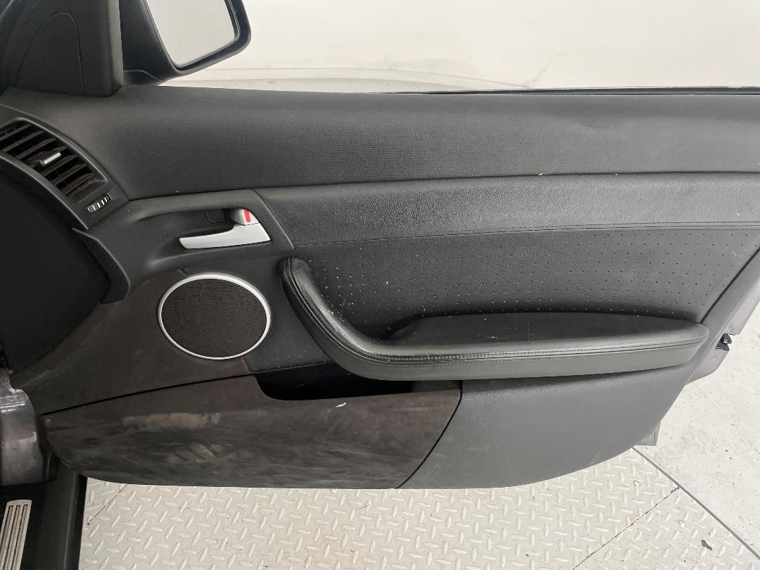 Photo '15' of Holden Commodore Photo '15' of Holden Commodore