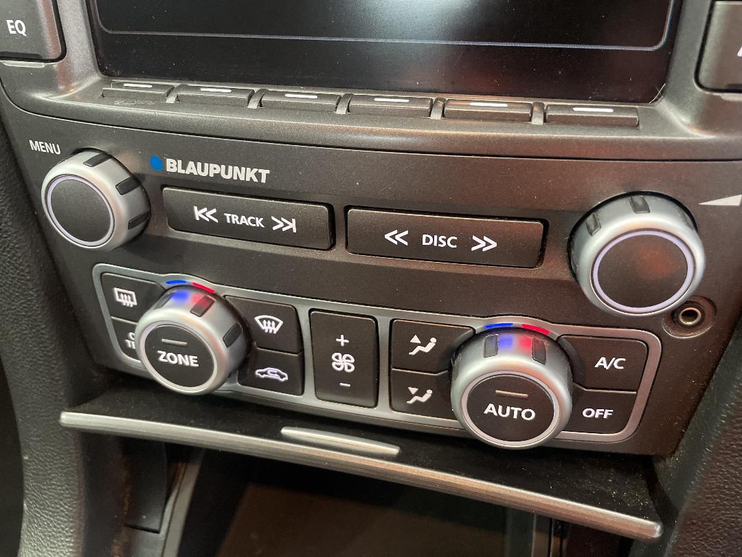 Photo '29' of Holden Commodore Photo '29' of Holden Commodore