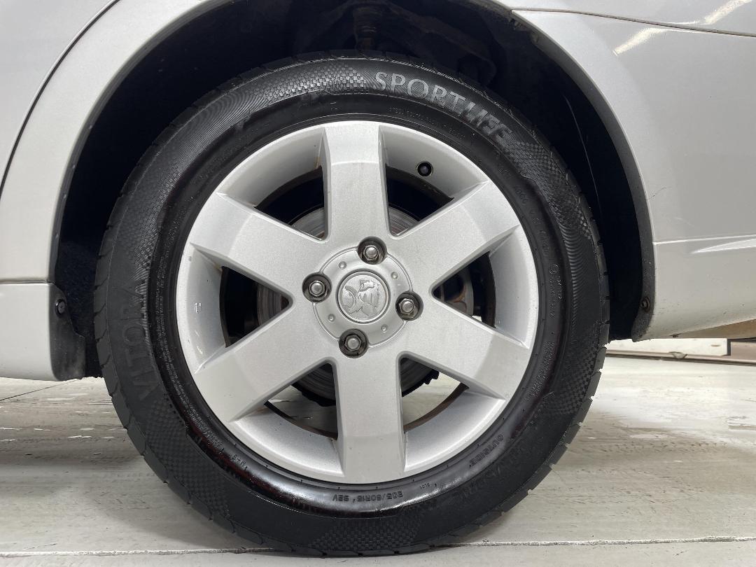 Photo '11' of Holden Epica Photo '11' of Holden Epica