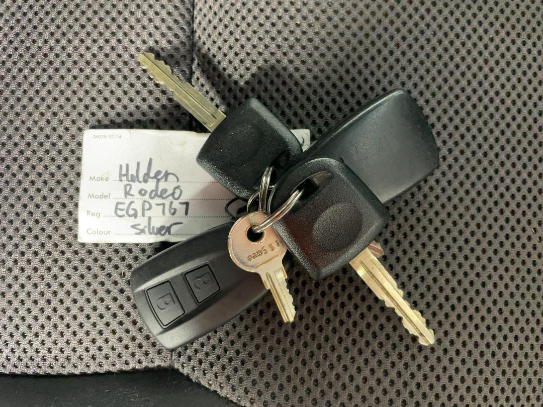 Photo '22' of Holden Rodeo 4X2 Photo '22' of Holden Rodeo 4X2