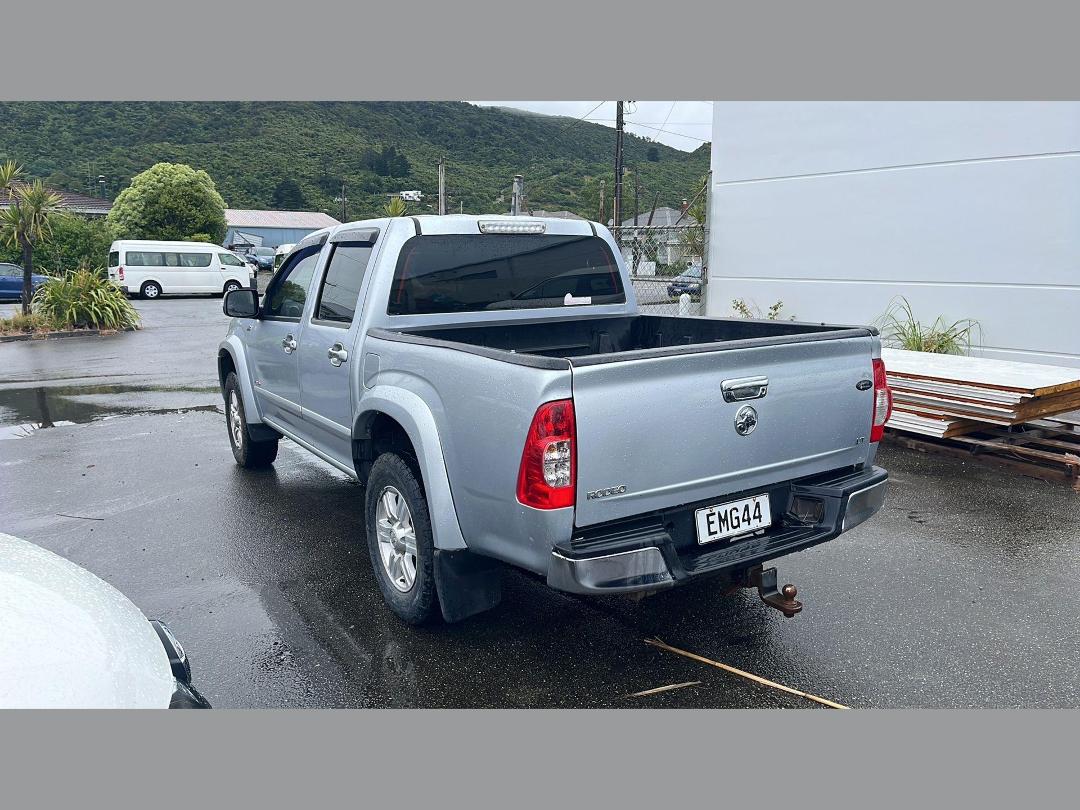 Photo '4' of Holden Rodeo 4X4 LT Crew PU TD Photo '4' of Holden Rodeo 4X4 LT Crew PU TD