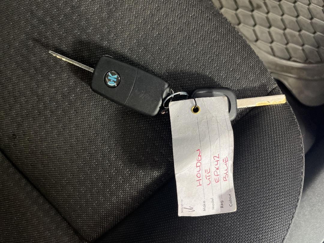 Photo '20' of Holden UTE