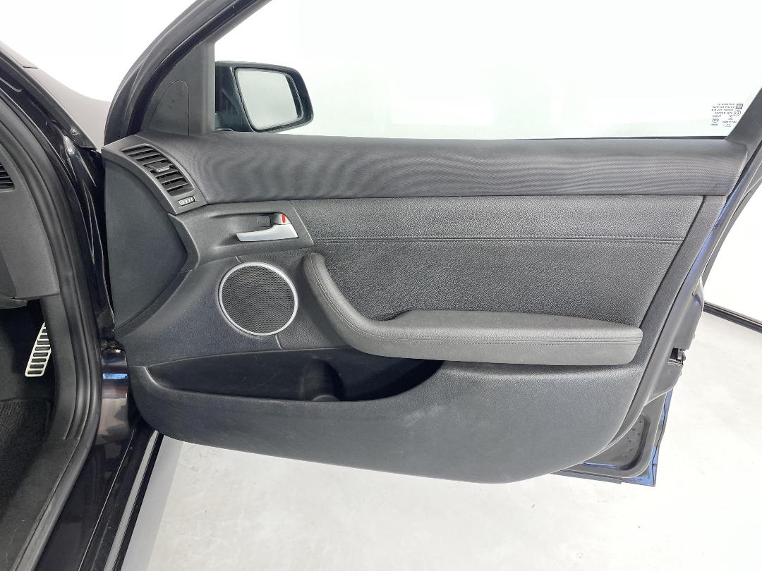 Photo '15' of Holden UTE