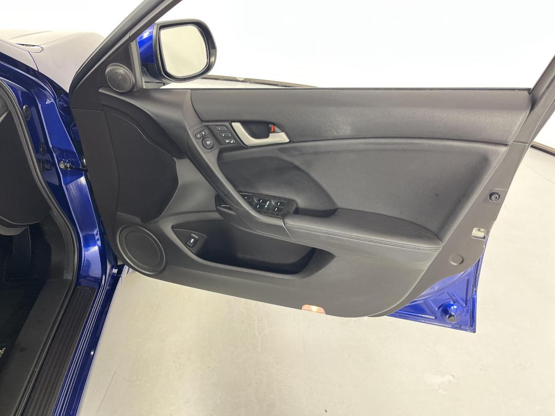 Photo '15' of Honda Accord Photo '15' of Honda Accord