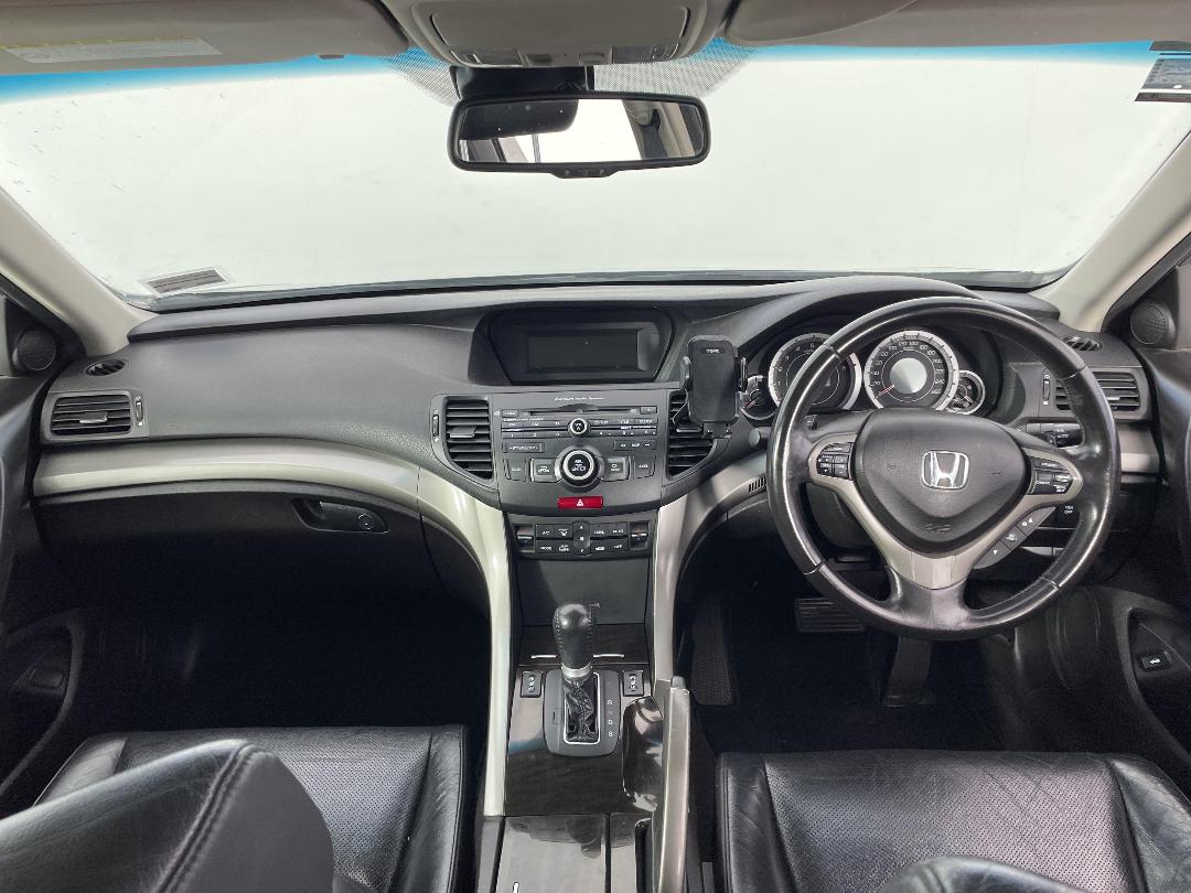 Photo '17' of Honda Accord