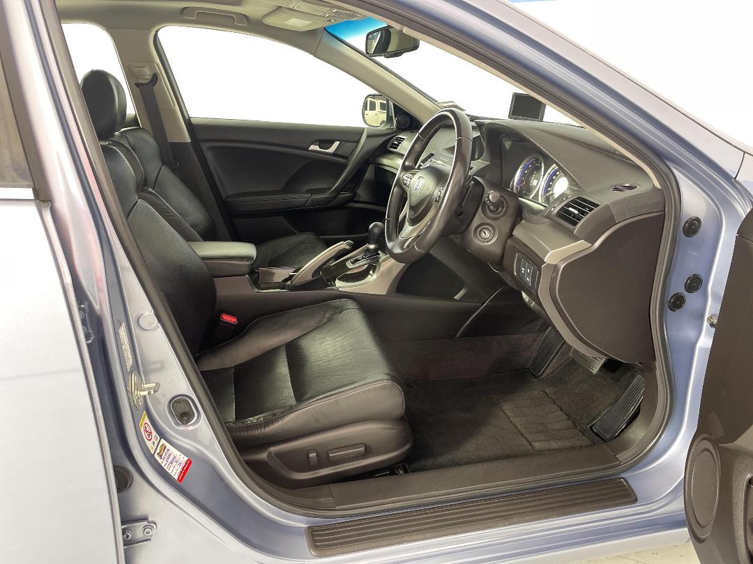 Photo '16' of Honda Accord Photo '16' of Honda Accord