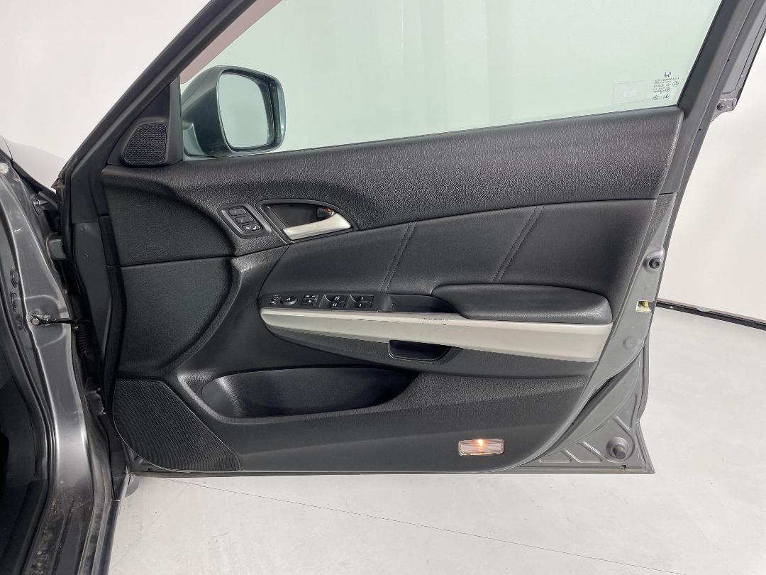 Photo '15' of Honda Accord Photo '15' of Honda Accord