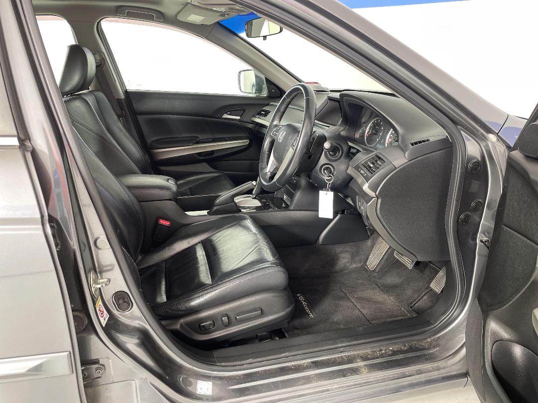 Photo '16' of Honda Accord Photo '16' of Honda Accord