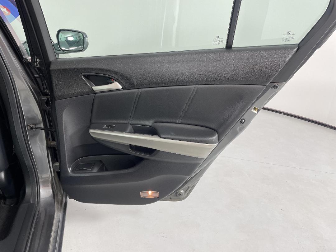 Photo '19' of Honda Accord Photo '19' of Honda Accord