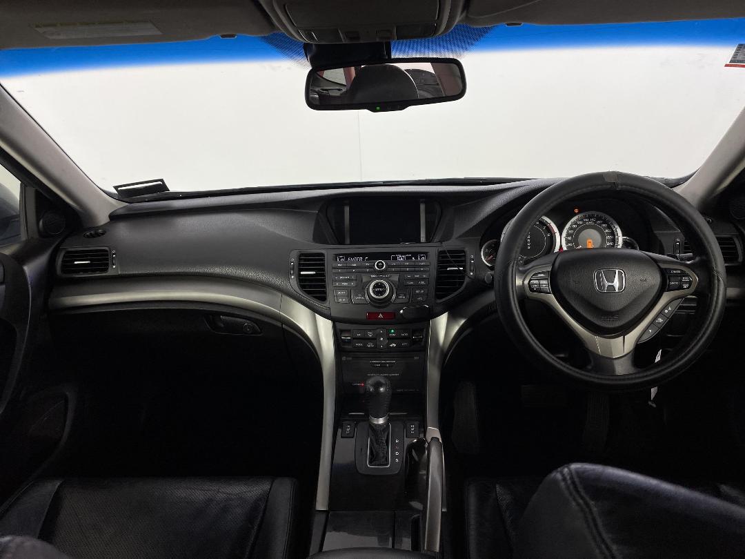 Photo '17' of Honda Accord