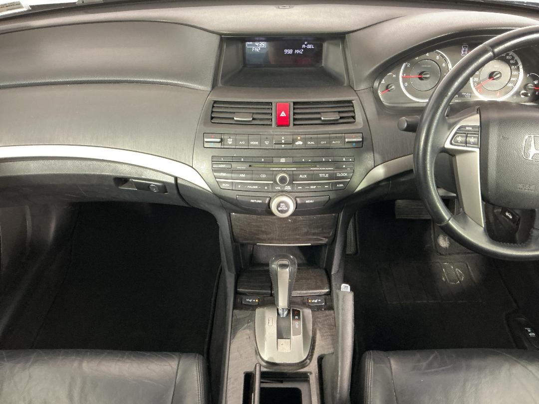 Photo '18' of Honda Accord Photo '18' of Honda Accord