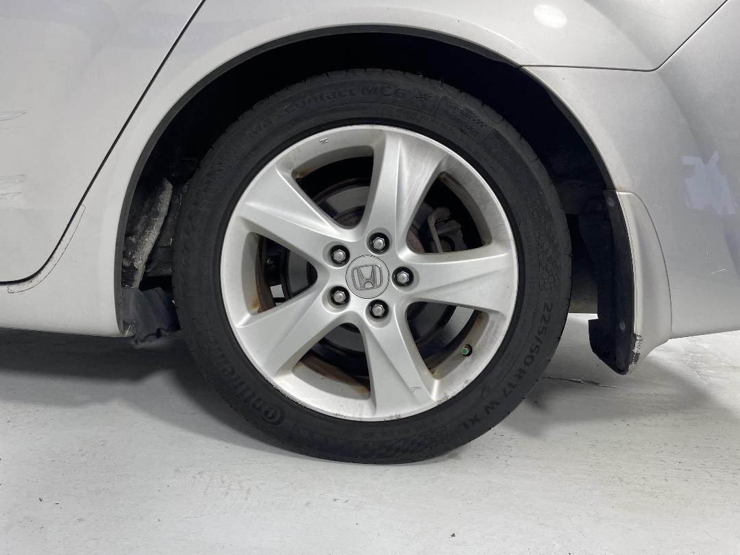 Photo '11' of Honda Accord