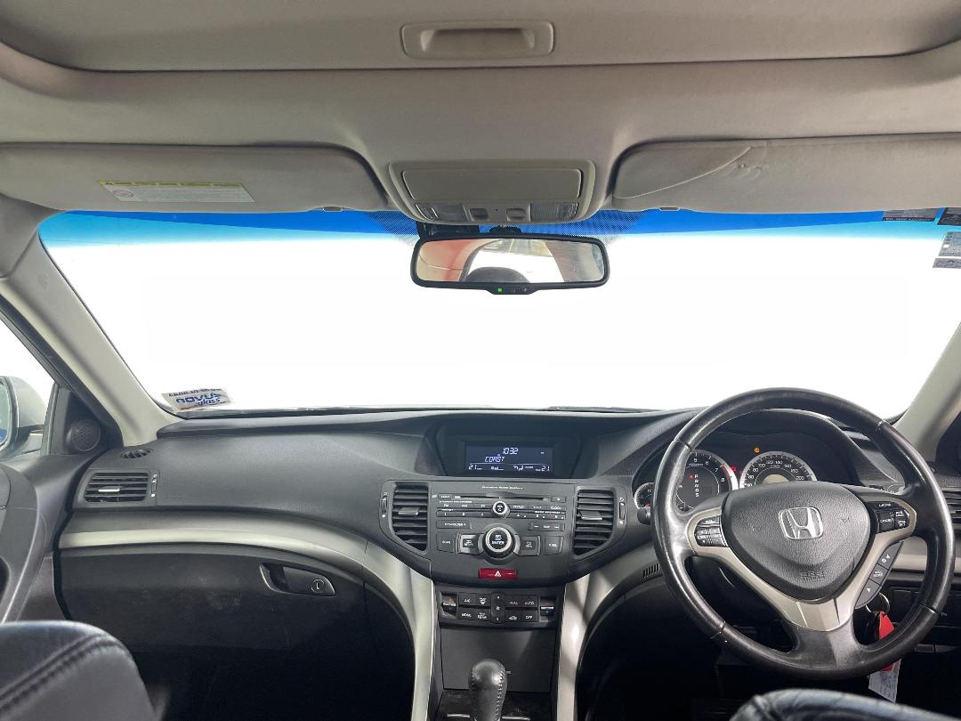 Photo '17' of Honda Accord