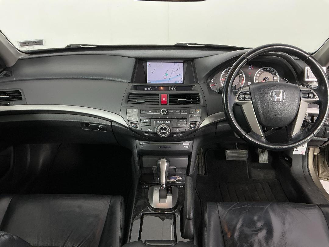 Photo '17' of Honda Accord