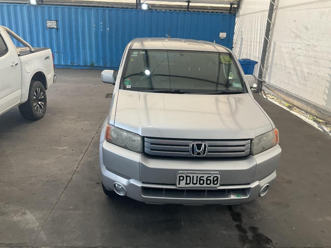 Photo '4' of Honda Crossroad