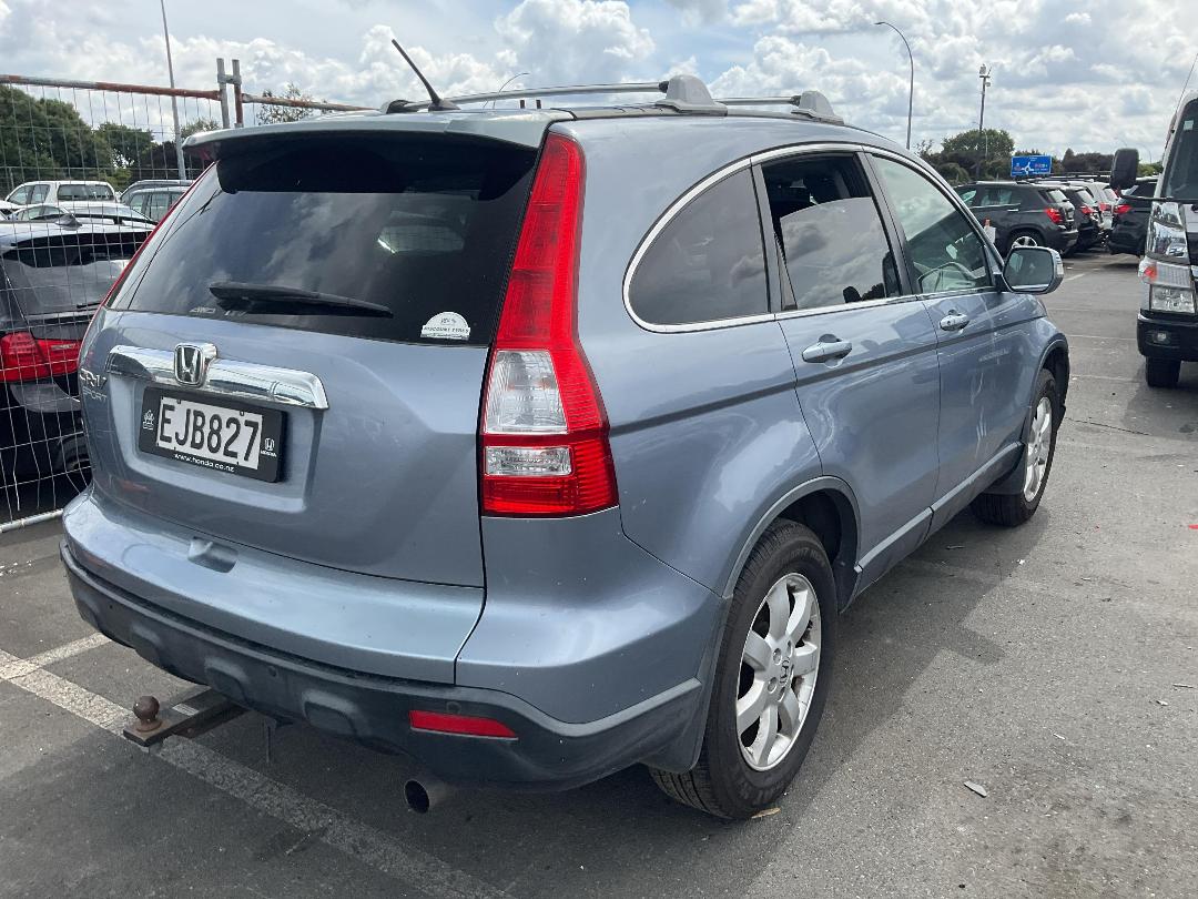 Photo '4' of Honda CRV Sport