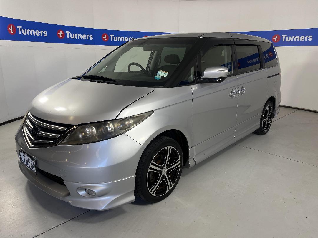 Photo '4' of Honda Elysion