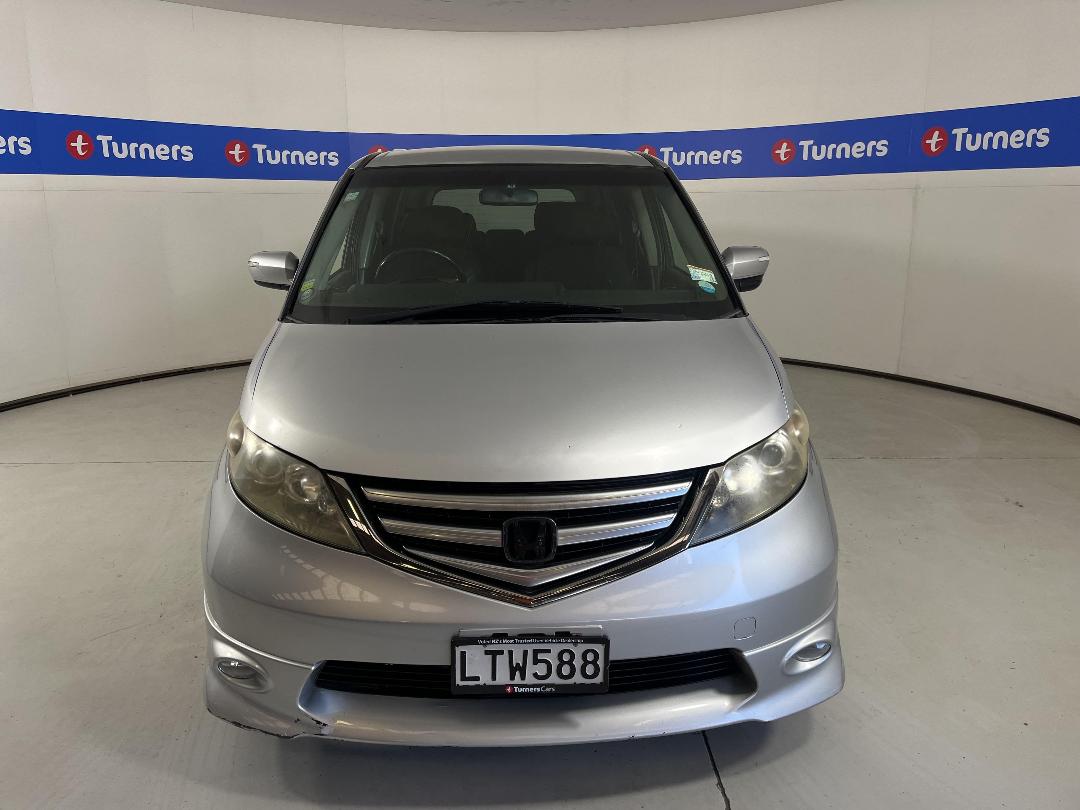 Photo '2' of Honda Elysion