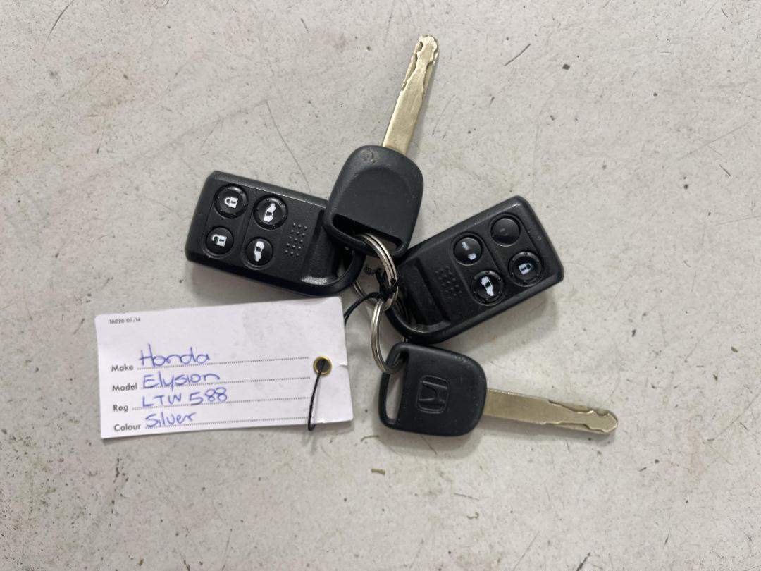 Photo '21' of Honda Elysion