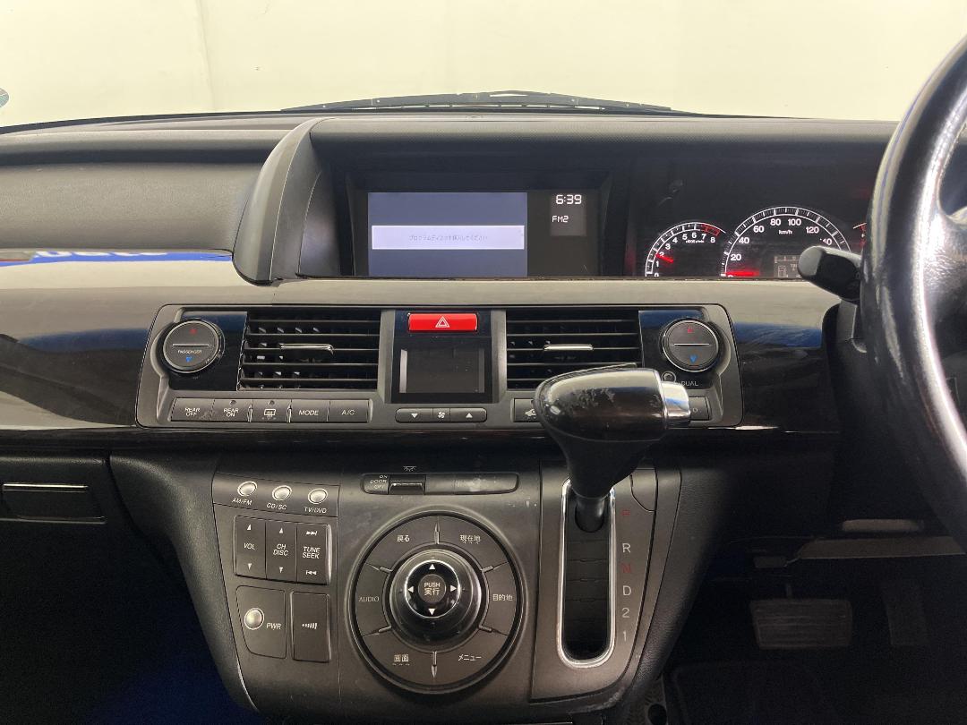 Photo '18' of Honda Elysion