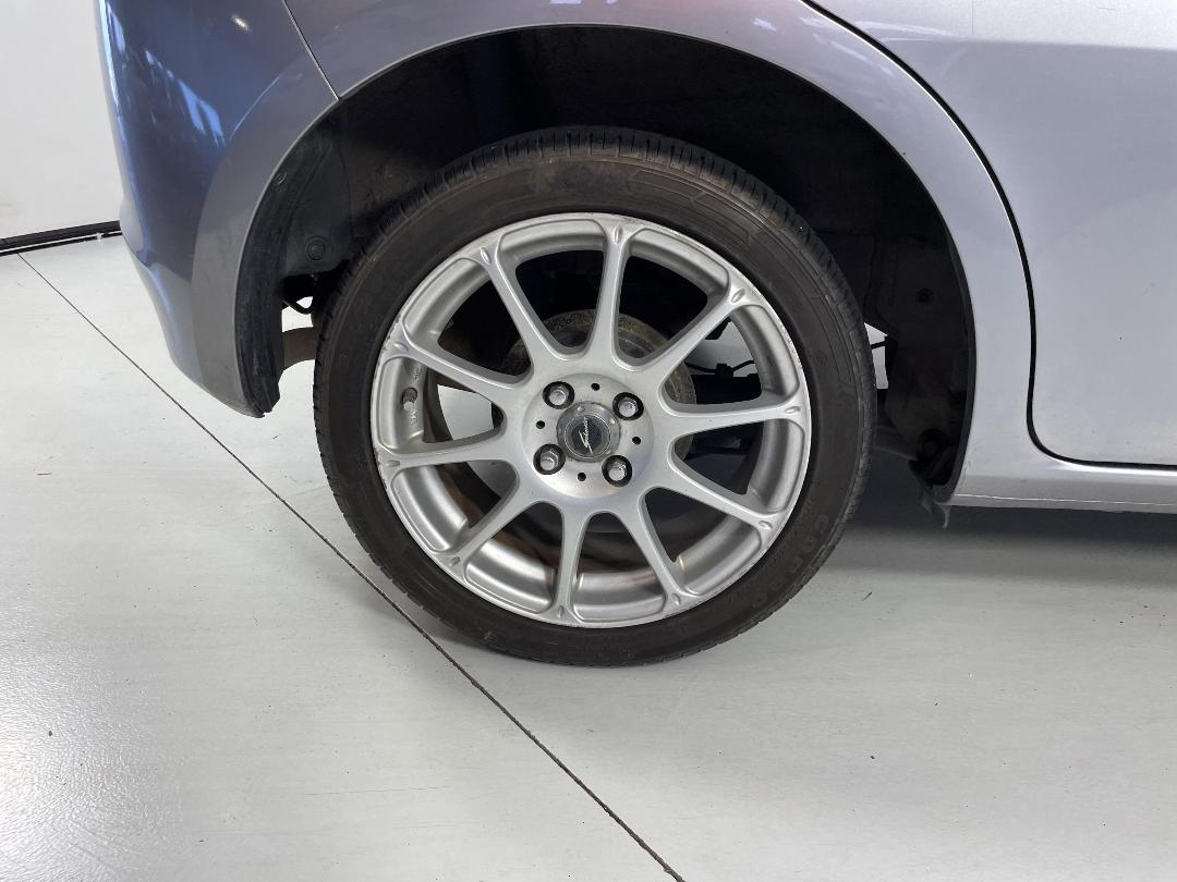 Photo '10' of Honda FIT