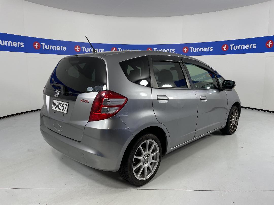 Photo '6' of Honda FIT