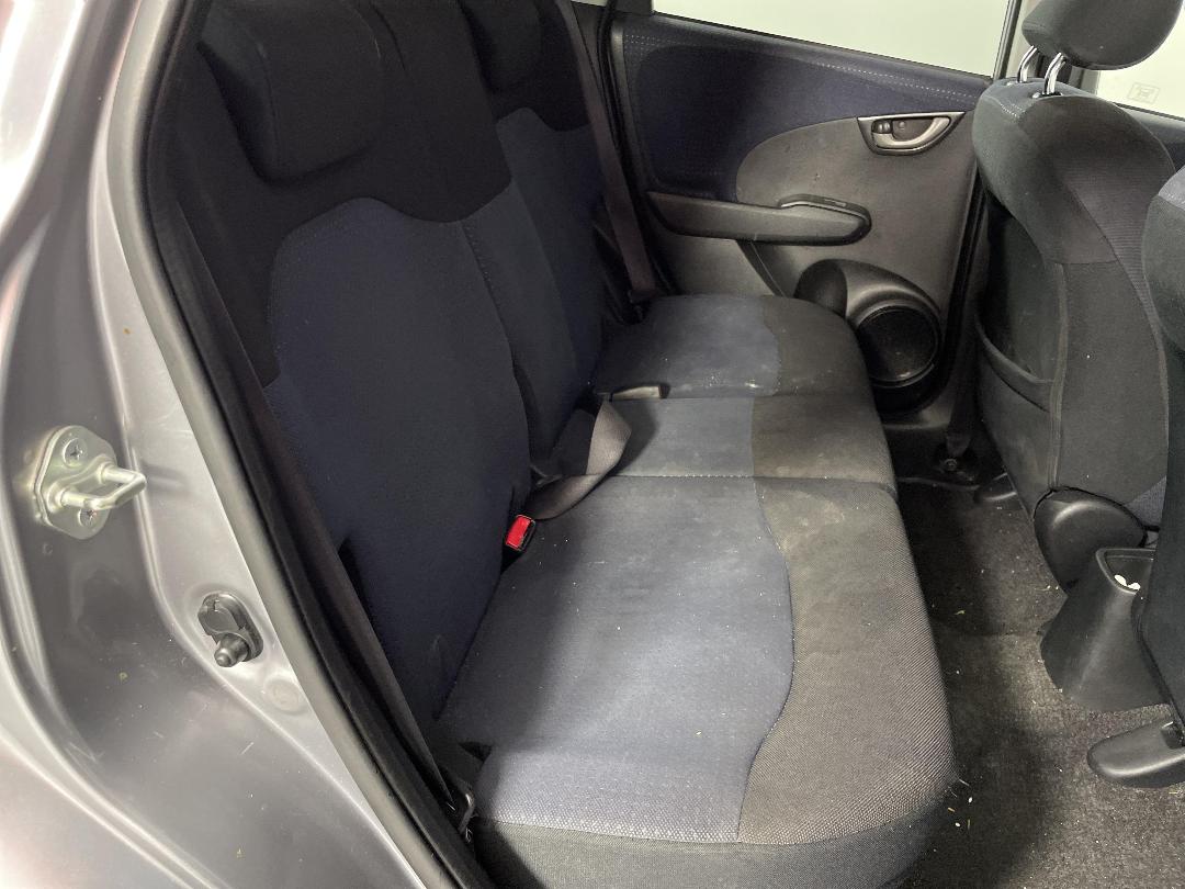 Photo '18' of Honda FIT