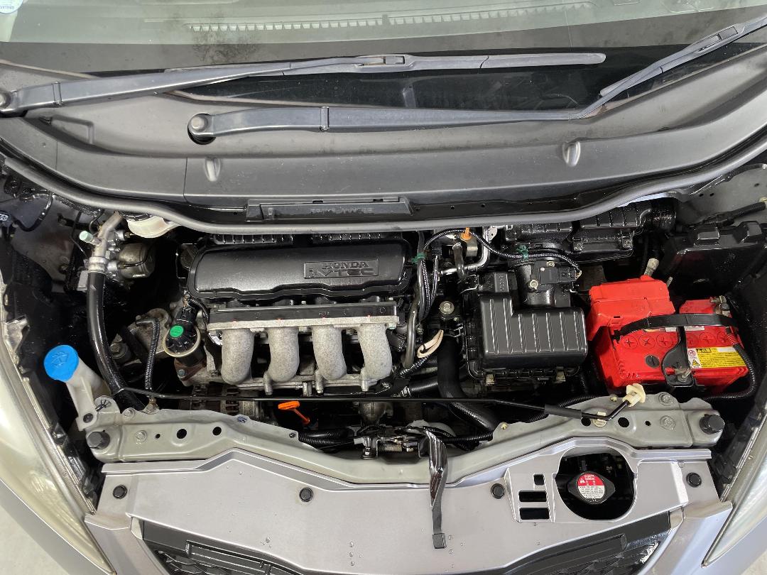 Photo '13' of Honda FIT