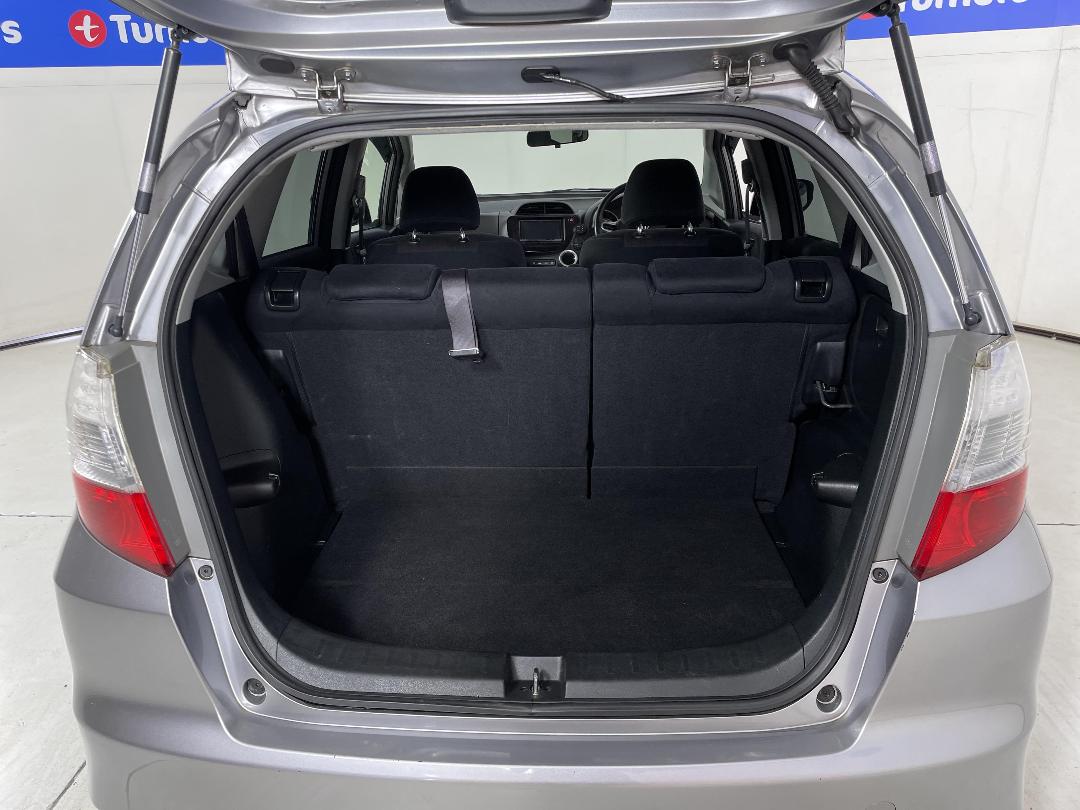 Photo '14' of Honda FIT