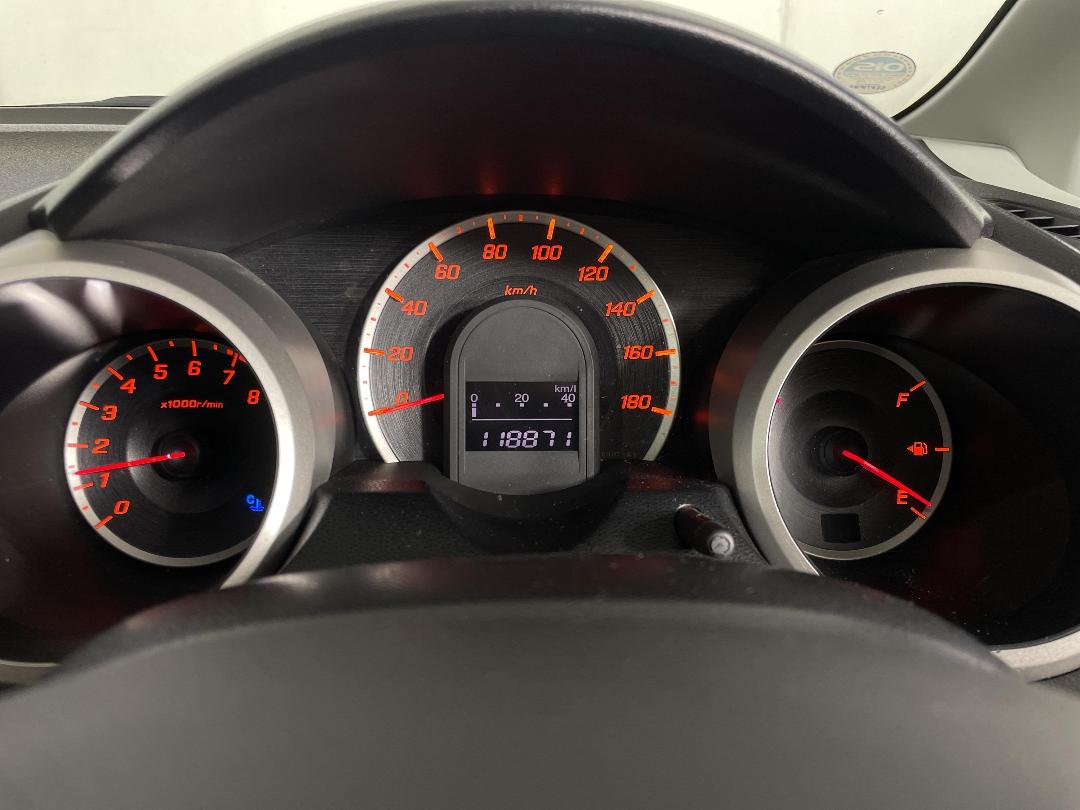 Photo '21' of Honda FIT