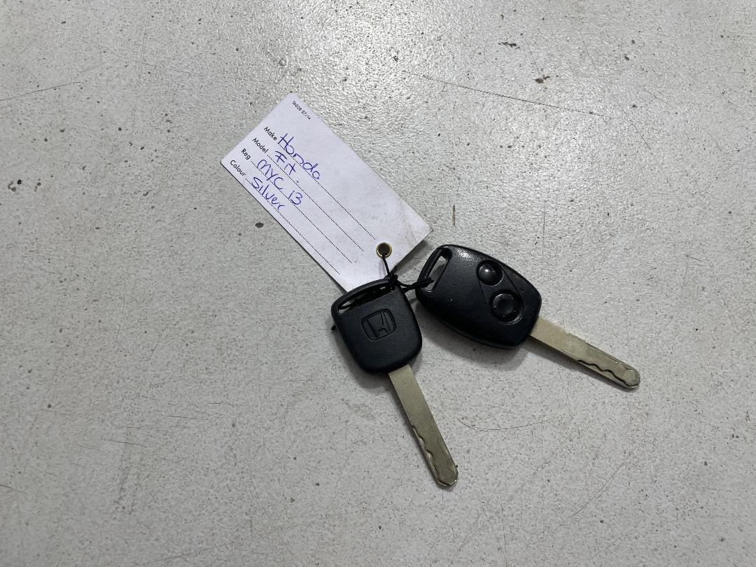 Photo '22' of Honda FIT