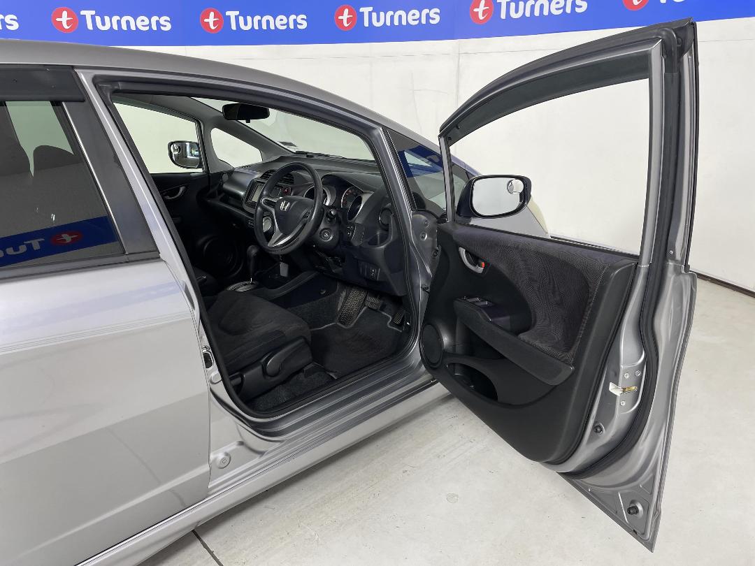 Photo '15' of Honda FIT