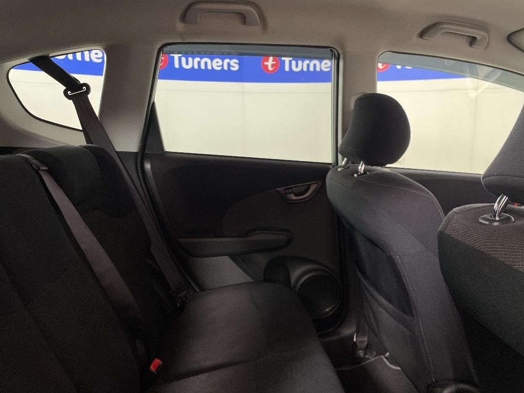 Photo '20' of Honda FIT