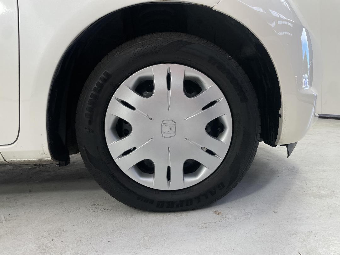 Photo '9' of Honda FIT Photo '9' of Honda FIT