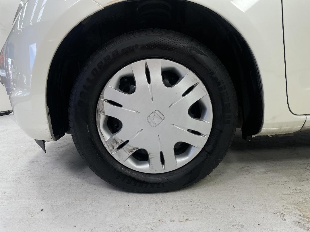 Photo '10' of Honda FIT Photo '10' of Honda FIT