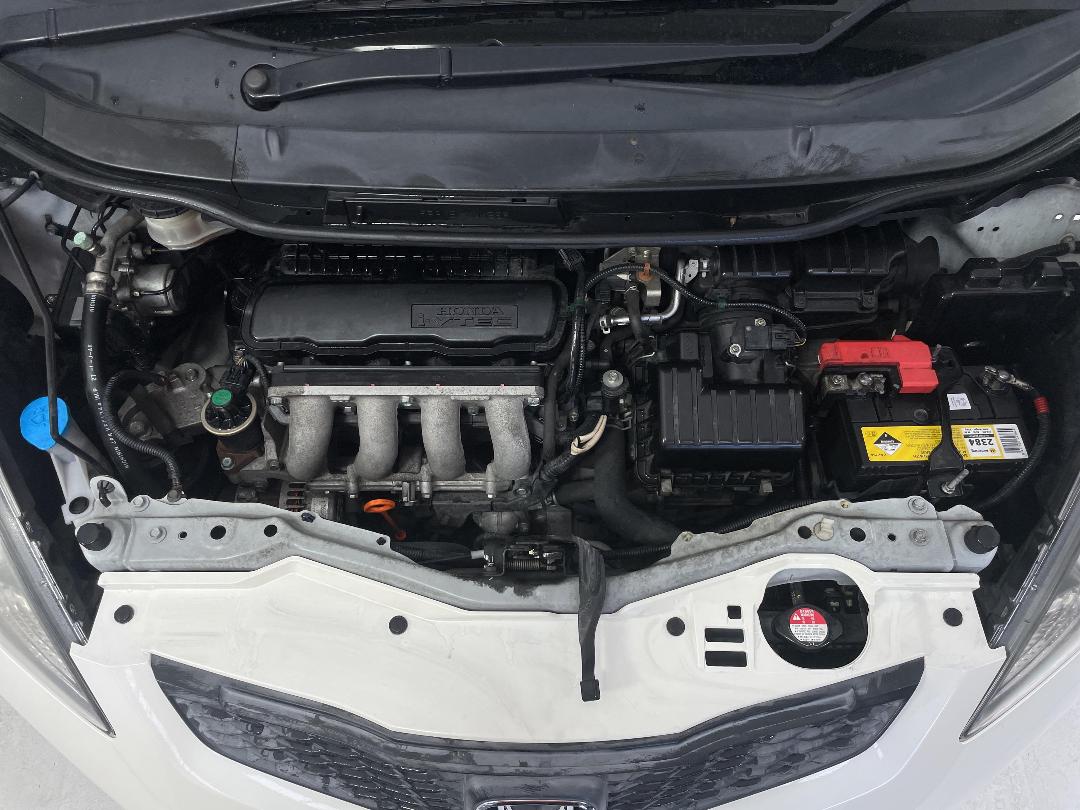 Photo '13' of Honda FIT Photo '13' of Honda FIT