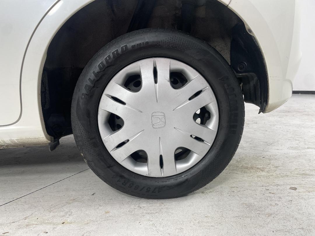 Photo '11' of Honda FIT Photo '11' of Honda FIT