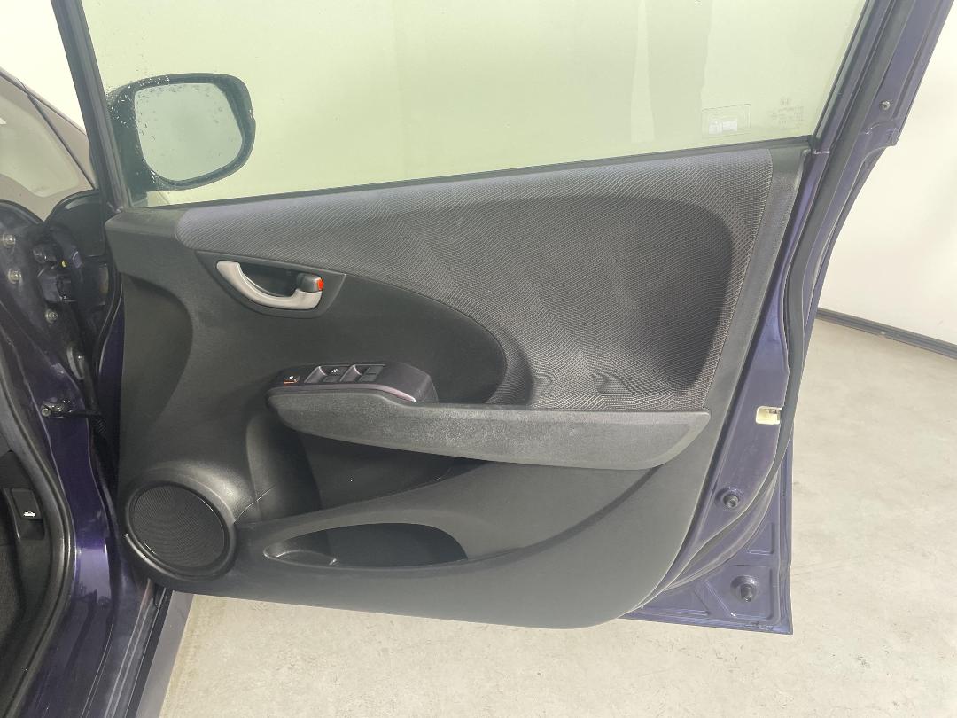 Photo '15' of Honda FIT