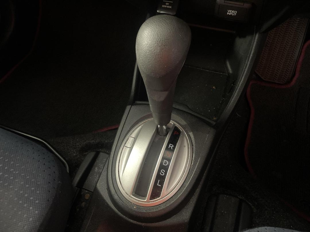 Photo '30' of Honda FIT