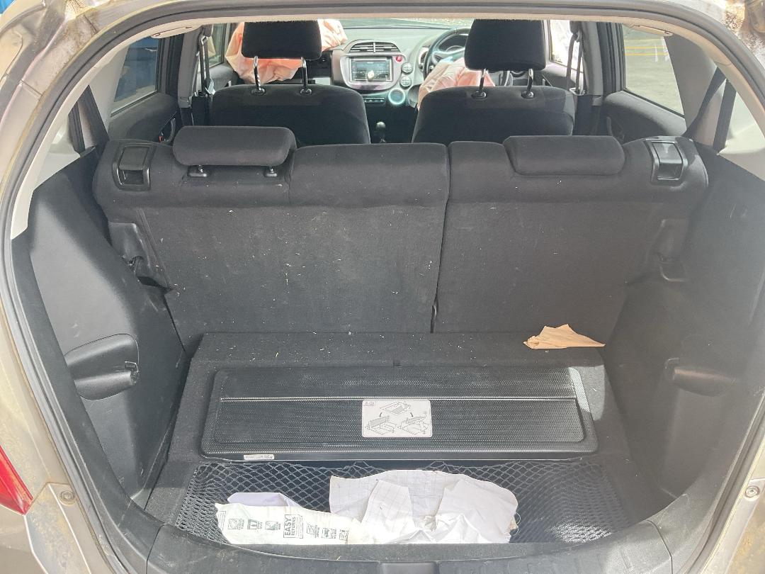 Photo '7' of Honda FIT Photo '7' of Honda FIT