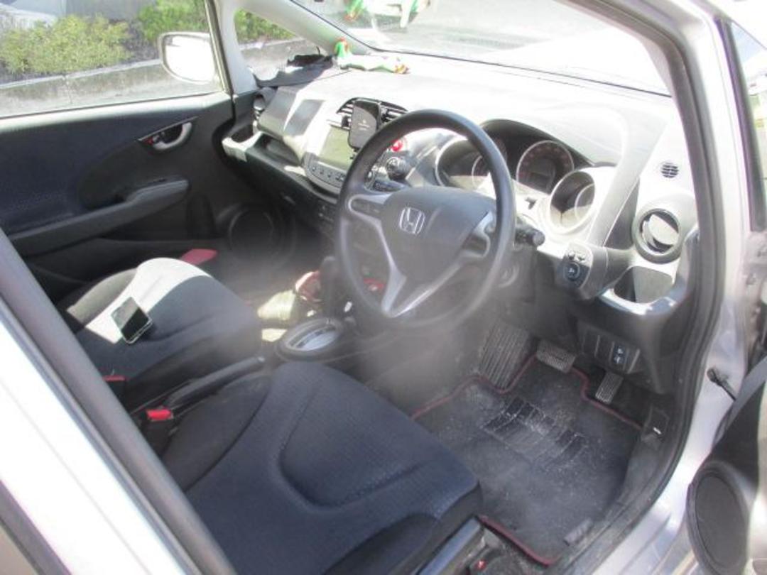 Photo '3' of Honda FIT Photo '3' of Honda FIT