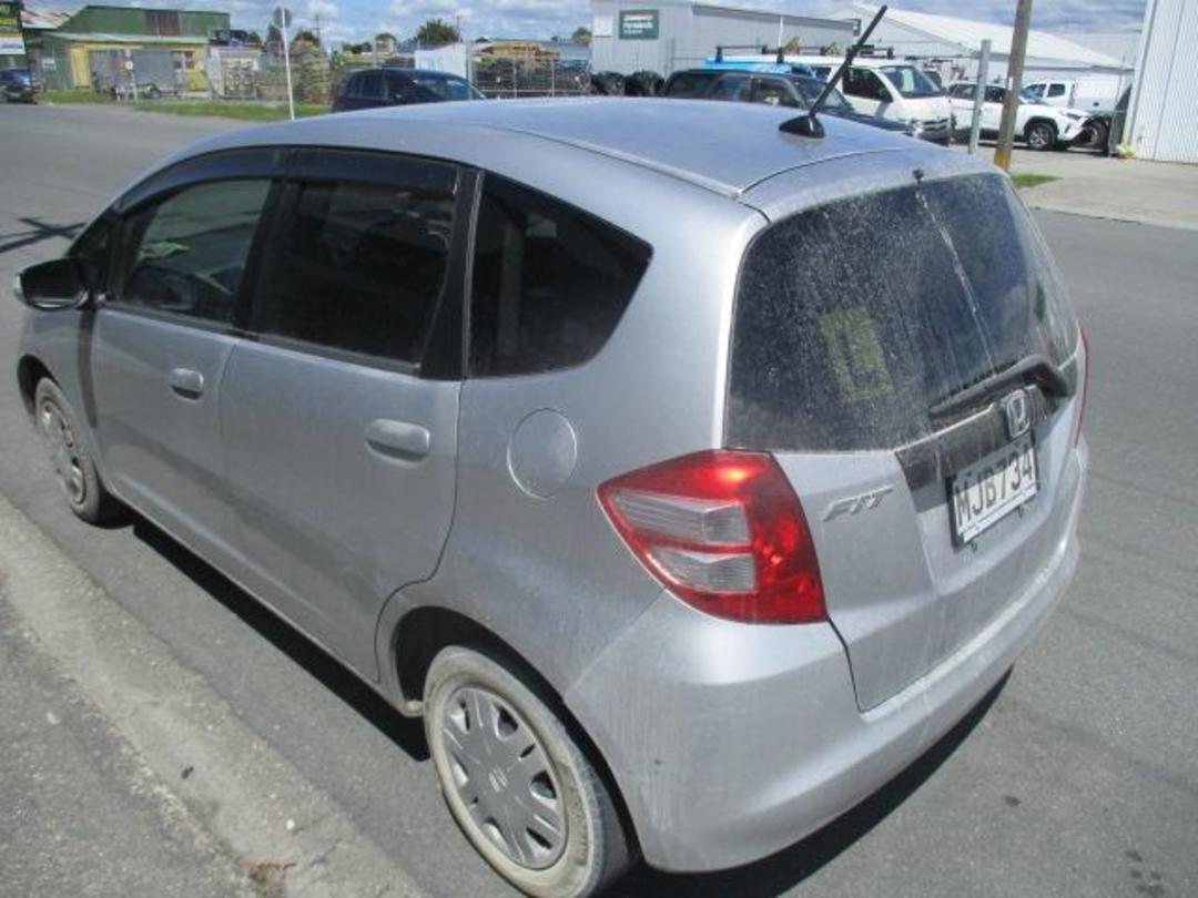 Photo '5' of Honda FIT Photo '5' of Honda FIT