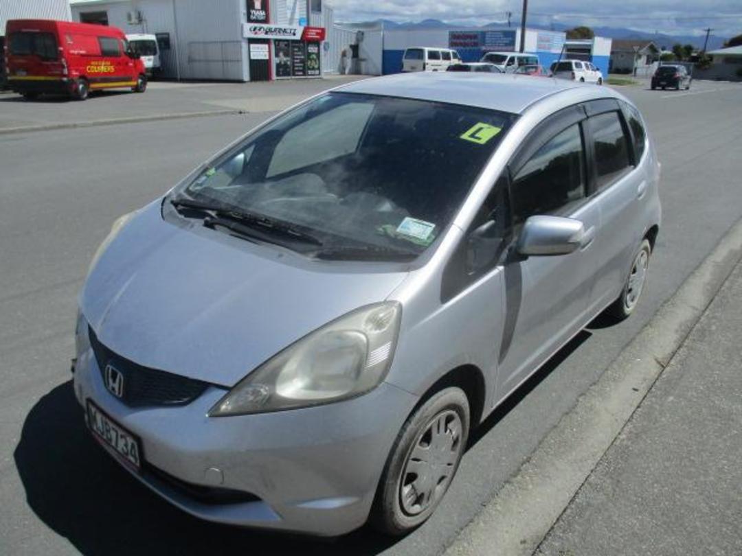 Photo '11' of Honda FIT Photo '11' of Honda FIT