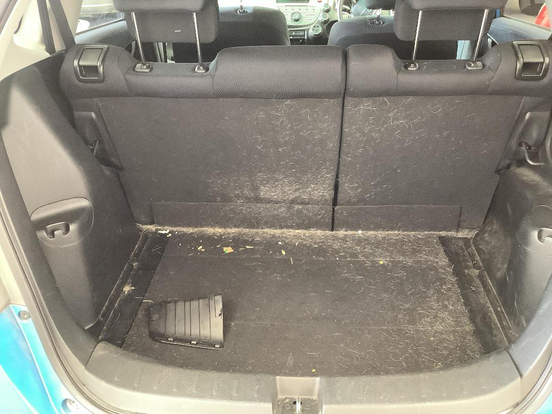 Photo '6' of Honda FIT