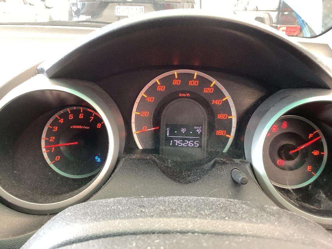 Photo '13' of Honda FIT