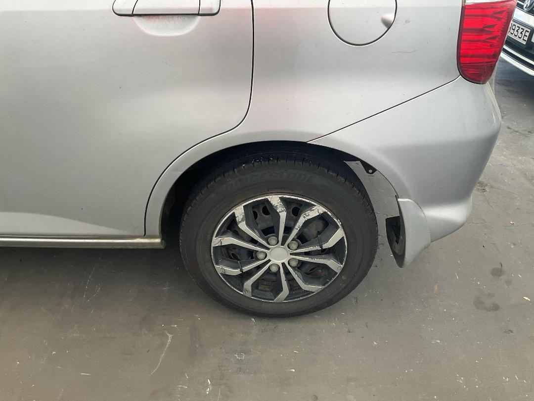 Photo '12' of Honda FIT Photo '12' of Honda FIT