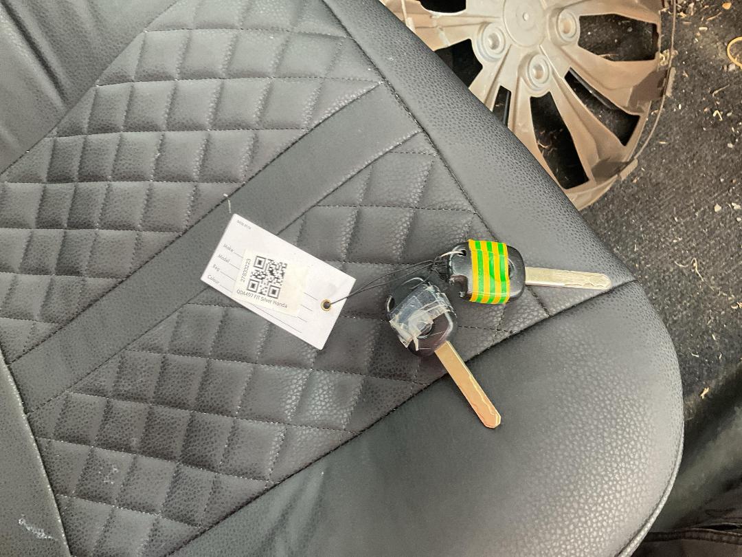 Photo '20' of Honda FIT Photo '20' of Honda FIT